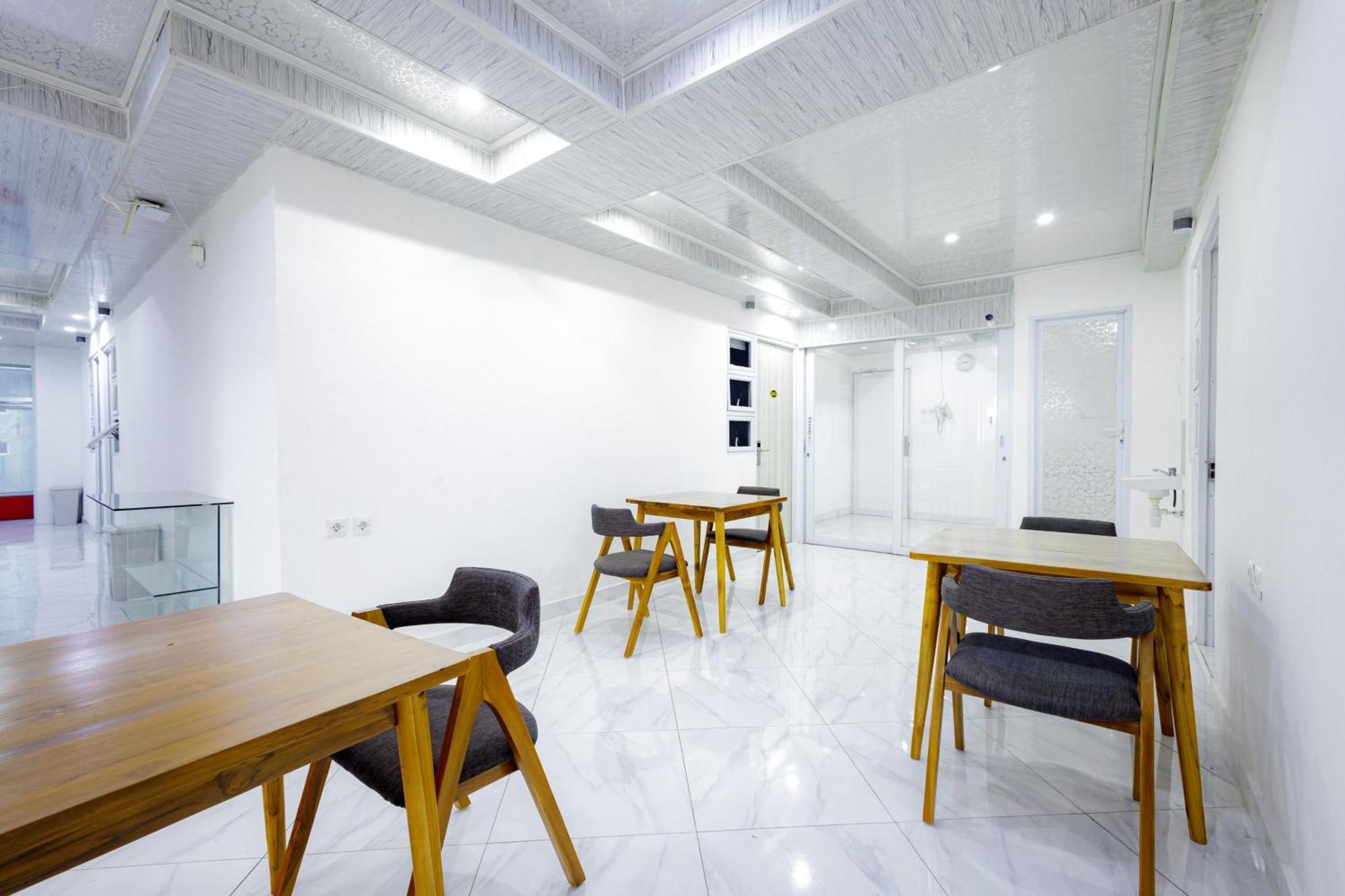 Urbanview Hotel Kota Tua Τζακάρτα Εξωτερικό φωτογραφία